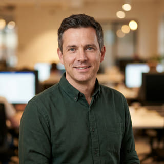 Daniel Carter visas som Chief Technology Officer på Ljus Värdedom i detta profilfoto