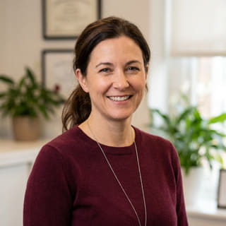 Laura Bennett, med titeln Chef för plattformsstandarder på Ljus Värdedom, visas i ett profilfoto